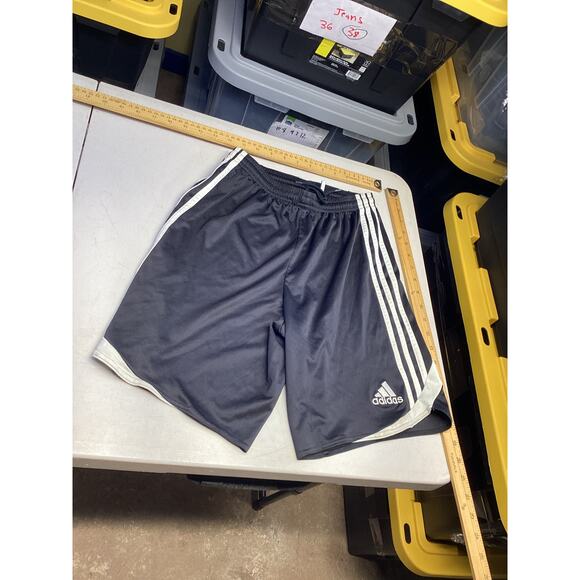 Adidas Shorts Youth Boys Gray White Athletic Gym Basketball Running Short Sze XL - Picture 1 of 4